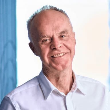 Peter George
