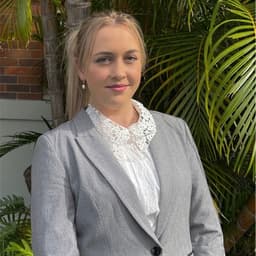 Tayla Jozefowski from Wallace Davies Solicitors